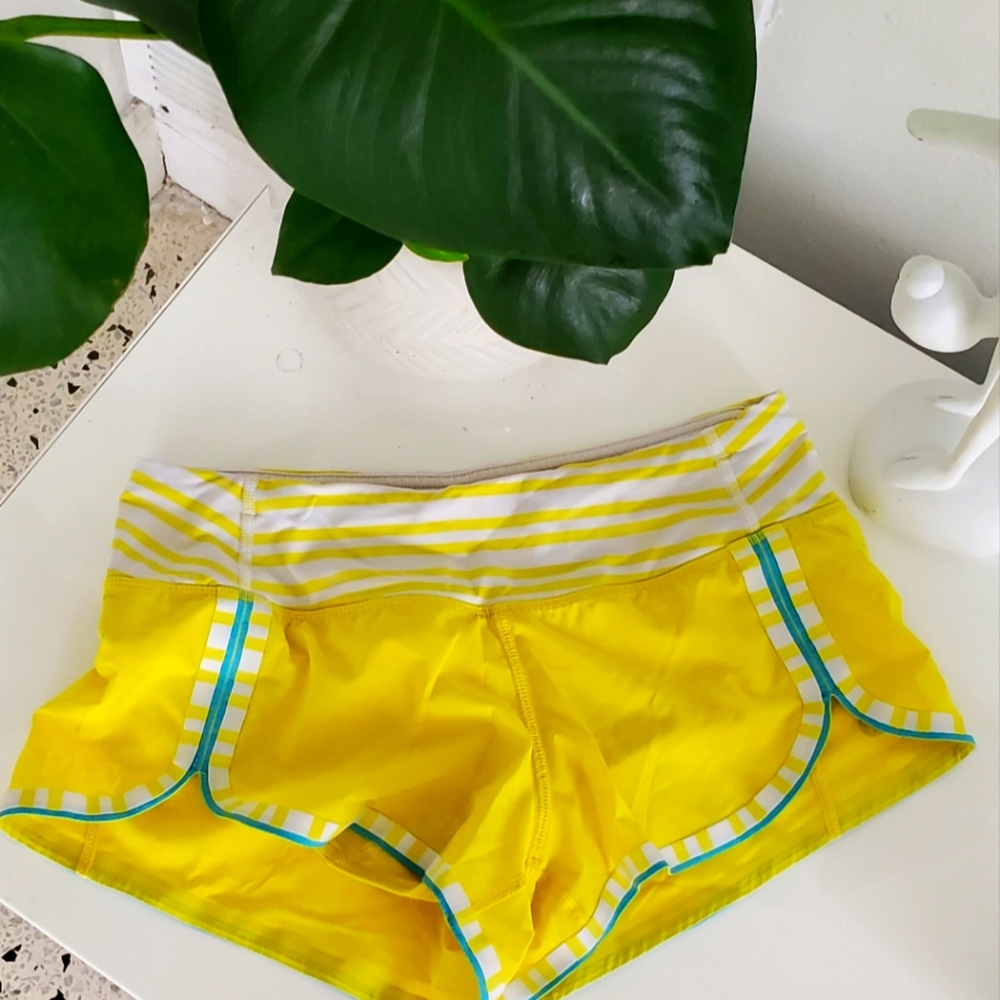 Lululemon sexy shorts size 4